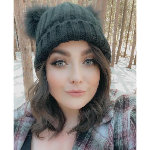 Meet your Posher, Hol - Picture 1 of 1